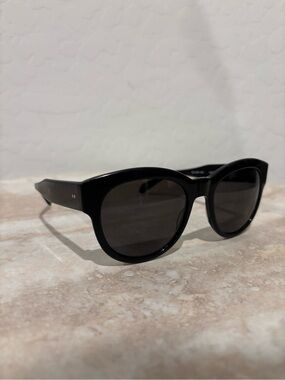 SALT Hayley Classic Black Round Sunglasses